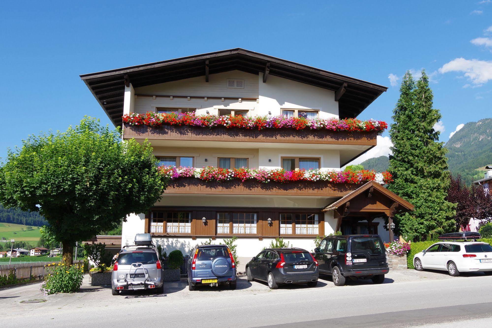 ريث ام الباختال Angerer Alpine Suiten Und Familienappartements Tirol المظهر الخارجي الصورة